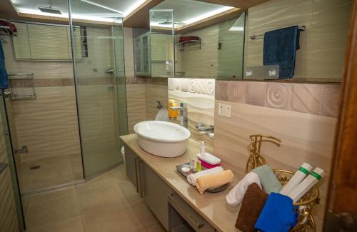 Uttara Apartamento | Luxurious Apartment at city heart near Airport