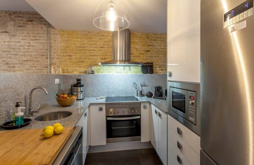 Trinitat Apartamento | LUXURIOUS APARTMENT IN HISTORIC TOWN 2 dormitorios+ 2 baños
