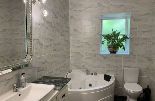Ladock Apartamento | Luxurious Apartment in Historic Mansion - Sleeps 7
