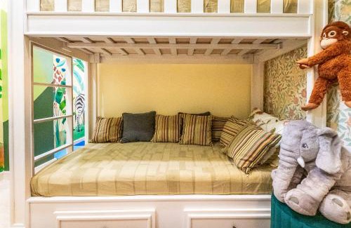 Taman Griya Villa | Luxurious Arakana Villa with Pool