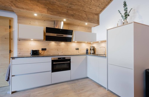 Muehlbach Am Hochkoenig Chalet De Esquí | Luxurious apartment with private sauna and sunny balcony