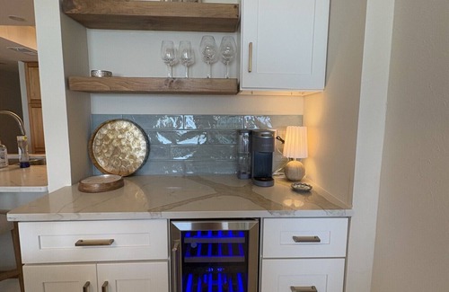 Sunset Reef Condominio | Luxurious Beachfront Boutique style corner unit Condo with Private Balcony!