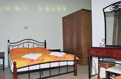 Lefokastron Apartamento | Quiet Beachside Spacious Bungalows + Amazing Seaview + Pool