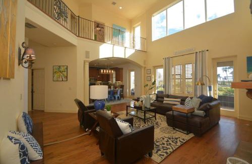 Marineland Acres Casa | Luxurious Beachfront Home with Hot Tub Fenced Yard Bikes Fire Pit