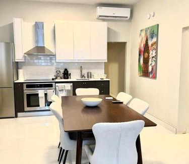 Parque Apartamento | Luxurious Beachside 3-Br Apt