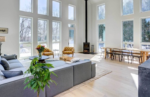 Cochecton Casa | Luxurious Bethel Wellness Retreat w/ Yoga Studio!