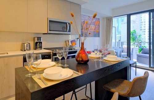 St. Lawrence Condominio | Luxurious Brand New 2 BDRM 2 Bath Condo Downtown Toronto