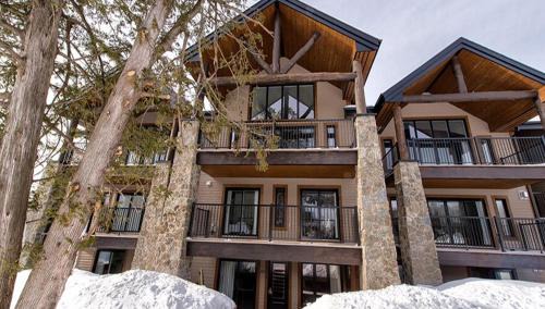 Saint-Sauveur Apartamento | Luxurious mountainside condo - Ski-Waterslide - Domaine Nymark