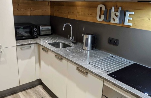 Mont-de-Lans Chalet De Esquí | Lujoso chalet para 8 personas, completamente renovado para este invierno.