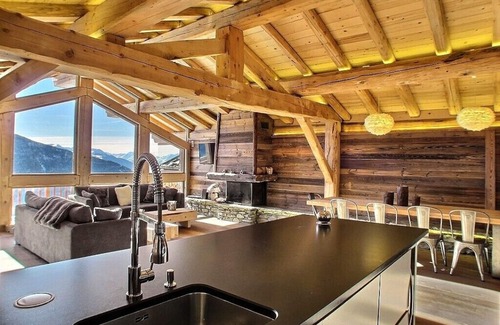 La Rosiere Chalet De Esquí | lujoso chalet situado en el antiguo pueblo de la estación de La Rosière 1850