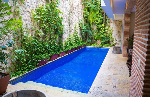 El Bosque Villa | Luxurious Villa Cocobay with Private Pools in Cartagena's Historic Center