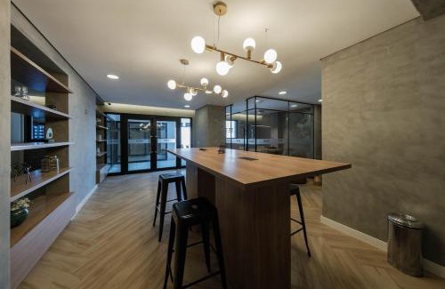 Santo Amaro Apartamento | Luxurious condo | Budget flat