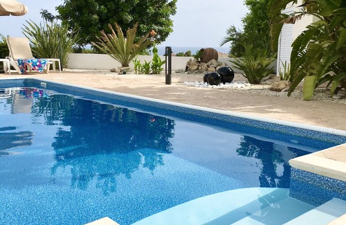 Pegeia Villa | Lujosa villa de Coral Bay con piscina privada, vistas al mar y la montaña, excelente ubicación