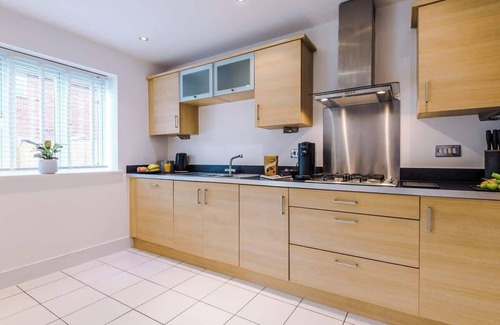 Chester Casa | Luxurious Cosy 4BR Home Cheshire