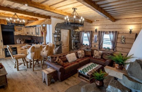 Pcim Casa | Una lujosa cabaña montañesa con chimenea, Zawadka