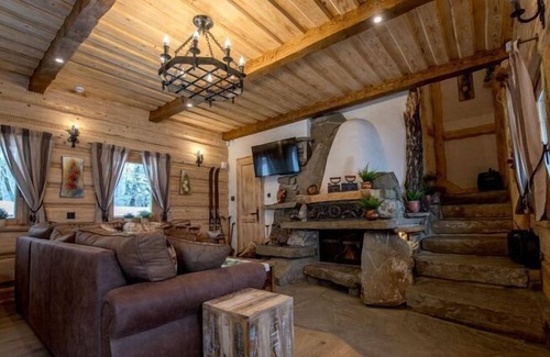 Pcim Casa | Una lujosa cabaña montañesa con chimenea, Zawadka
