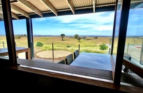 Springrange Casa | Luxurious Country Estate 6 BR 6 Bathroom