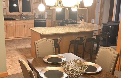 Corning Cabina | Luxurious country retreat for a family, couple or professional group!