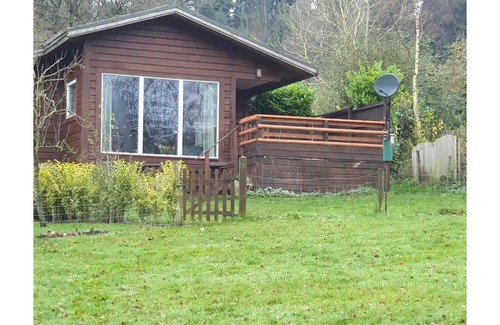 Horton Casa | Luxurious couples Peak District lodge, hot tub, 3 mins to lake