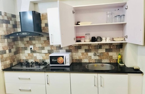 Islamabad Apartamento | Luxurious & Cozy 1BHK Apartment,WiFi+Smart TV