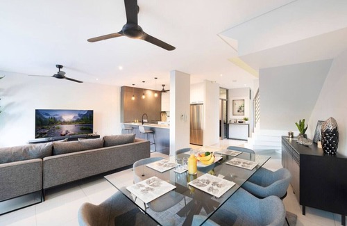 Fannie Bay Apartamento | Luxurious & Cozy Retreat ~ Pool ~ Office ~ Parking