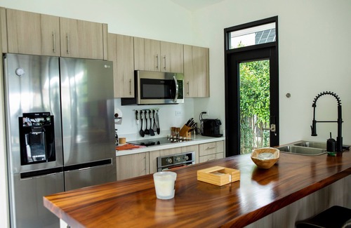 Pavas Casa | Luxuriously furnished Bungalow with spectaculair view of San Jose