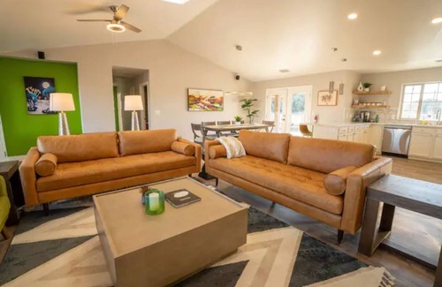 Twentynine Palms Casa | Luxurious Desert Oasis 🏜 JACUZZI AND GAMEROOM