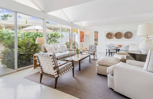 Araby Commons Condominio | Luxurious Desert Condo Feat. In Modernism Week