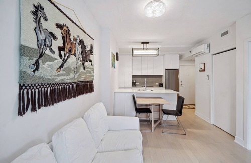 Downtown Montreal Apartamento | Luxurious Downtown Condo, 3 minutes to the Metro