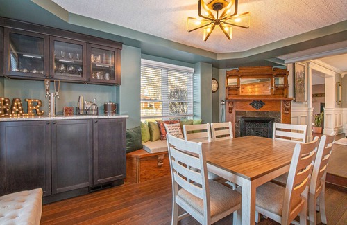 Milford Casa | Luxurious downtown home w/ hot tub