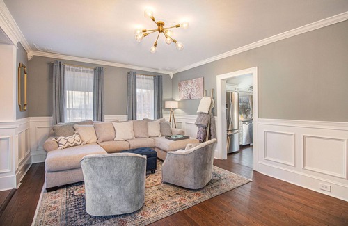 Milford Casa | Luxurious downtown home w/ hot tub