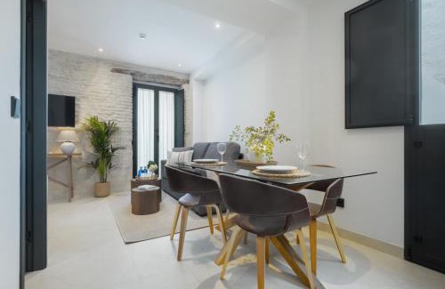 San Bartolome Apartamento | Luxurious Duplex 1Bd 1Bth over Casa Pilatos