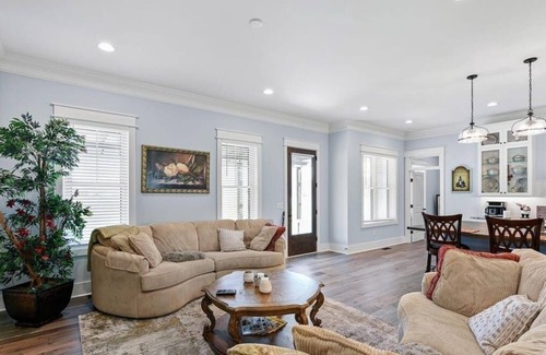 Milton Casa | Luxurious Eastern Shore Getaway