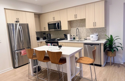 Airport Area Apartamento | Luxurious enchanted accommodation with sunny views