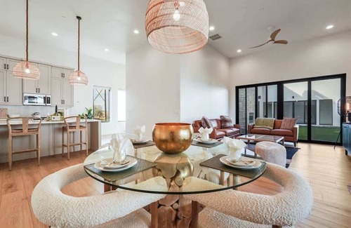 Nampa Casa | Luxurious Estate - Private Guesthouse Near Lake