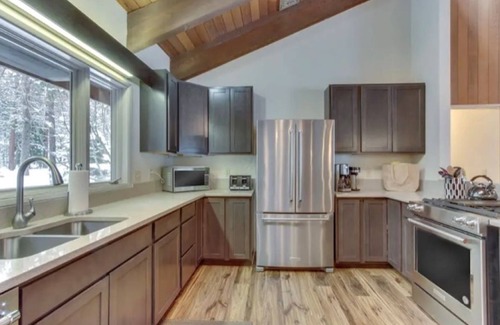 Black Butte Ranch Casa | Luxurious executive home located on Big Meadow Golf Course at Black Butte Ranch