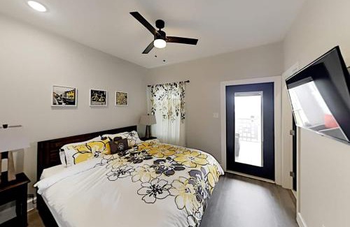 Flour Bluff Casa | Luxurious Family-friendly Oasis with Laguna Views