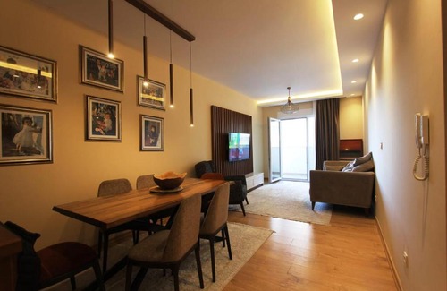Golubovina Apartamento | Luxurious Family Three Bedroom Apartment