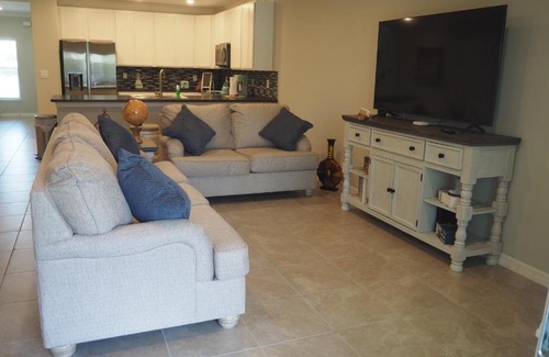 Kissimmee Casa | Luxurious Farm Style House