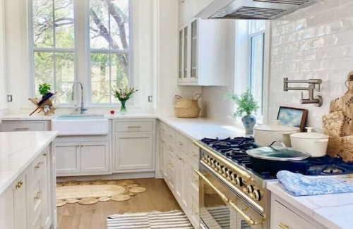 Pedernales Canyon Ranch Casa | Luxurious Farmhouse + Pool/Hot Tub Near Lake Travis