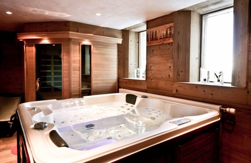 La Roche Chalet De Esquí | Lujoso chalet con Spa y Sauna privados
