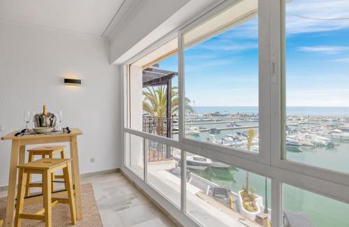 Puerto Banus Apartamento | luxurious frontline penthouse in puerto banus