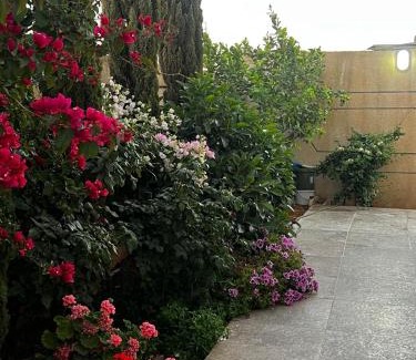Al-Mafraq Apartamento | Luxurious fully equipped independent apartment