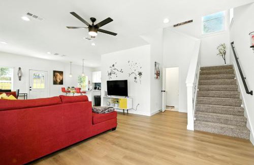 Northeast Houston Apartamento | Luxurious Fully Furnished Newly Built 3 bedroom House Close To Downtown
