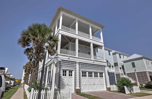 Beachtown Casa | Luxurious Galveston Home with Balconies and Beach View