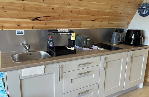 Bunmahon Cabina | Luxurious Glamping Pod on the Copper Coast with sauna barrel access.