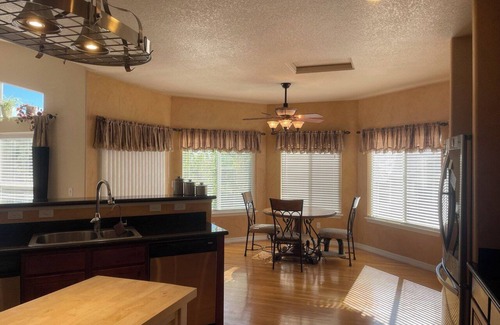 Colorado Springs Casa | Luxurious Gold Mesa Family Retreat with Gameroom & Theater, Sleeps 10 Guests