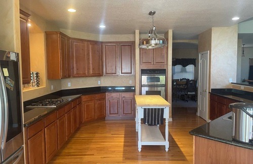 Colorado Springs Casa | Luxurious Gold Mesa Family Retreat with Gameroom & Theater, Sleeps 10 Guests