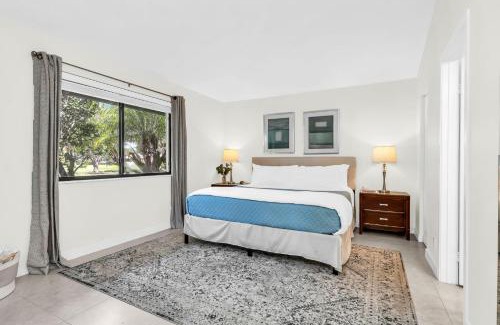 Palm Beach Gardens Apartamento | Luxurious Golf Retreat Villa in PGA National!