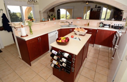 Kissamos Casa | Seacoast Estate, Western Crete's Olive Region. Great for large-group gatherings.